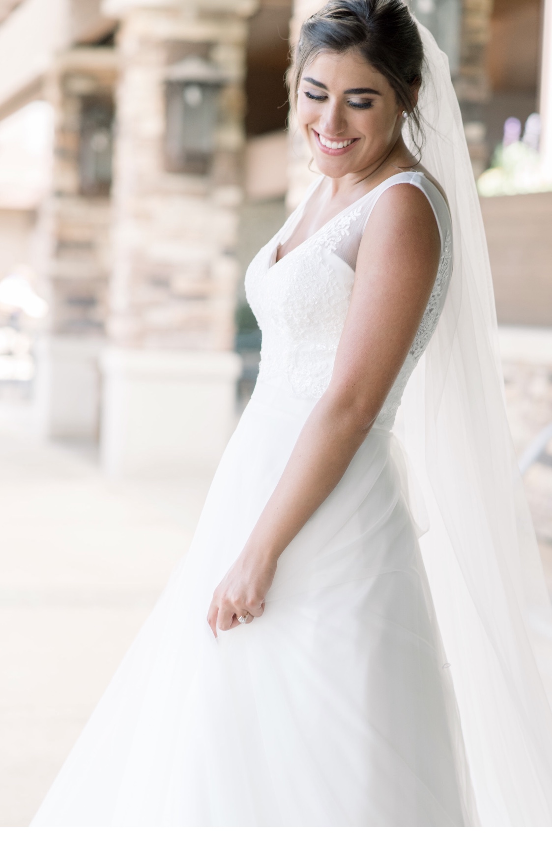 A stunning bride with gorgeous makeup